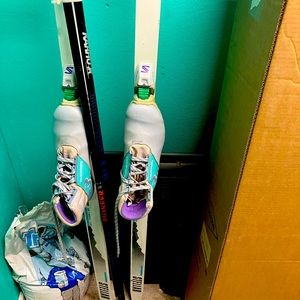 Peltonen Cross Country Woman’s size 7 Skis with Poles.